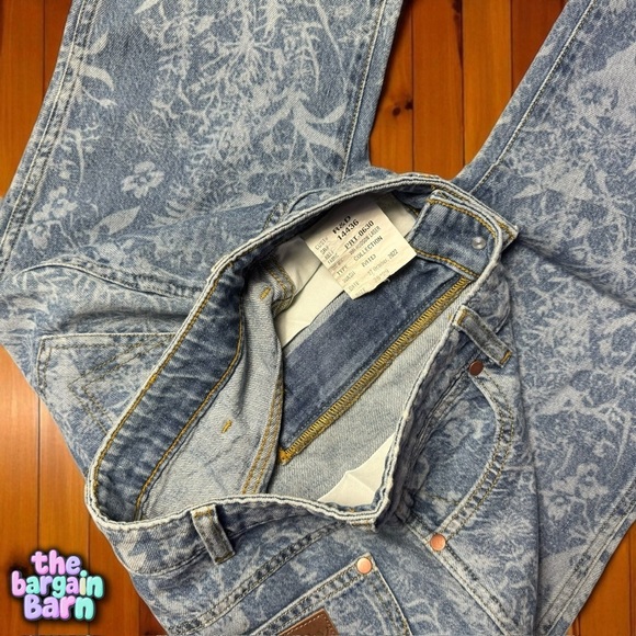 Wrangler Women’s Bootcut Jeans Blue Denim Size 28x29 – Style 14436 Oct 2022 Tag - Picture 3 of 5